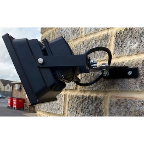 SMILEY BLACK FLOODLIGHT BRACKET (BLACK)