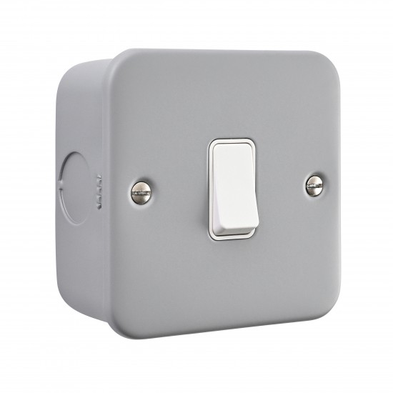 Saxby Metal Clad 10AX 1 Gang Intermediate Switch