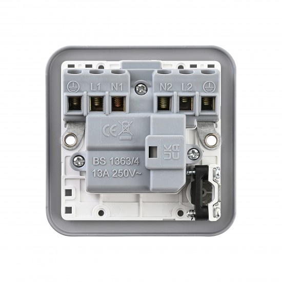 Saxby Metal Clad 13A Switched Fused Spur Unit with Flex Outlet